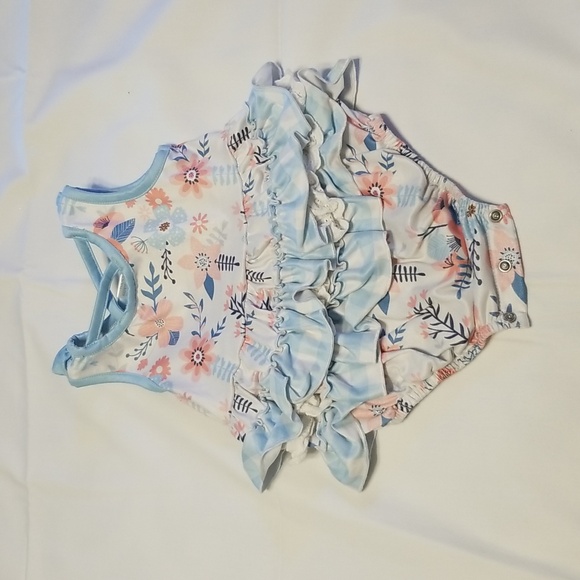 Boutique Ruffle Romper - Picture 4 of 4